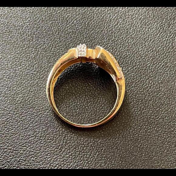Vintage Diamond 14K Gold Ring Sz. 6 - Picture 8 of 9